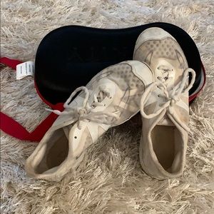 Nfinity cheer shoes